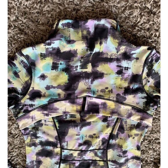 Lululemon Define Full Zip COLORFUL SPRINGSCAPE TRACK JACKET women’s sz 8 M - Picture 4 of 9